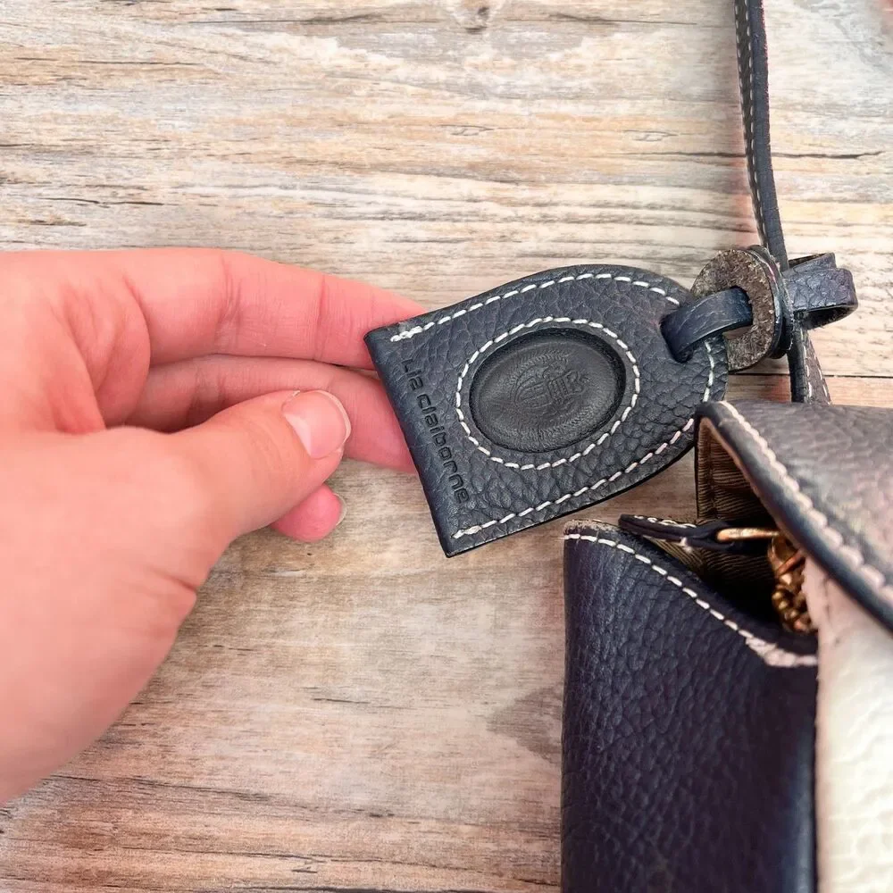 leather & co add touch